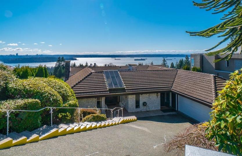 2289 Westhill Drive, Westhill, West Vancouver 