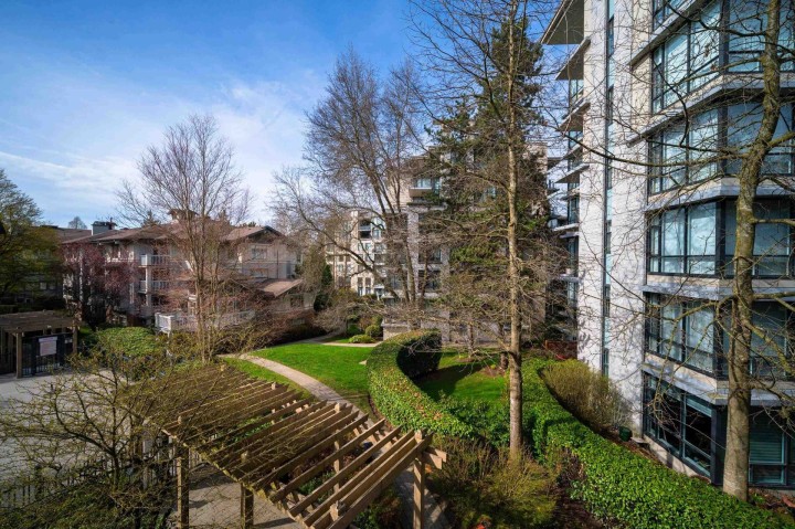Photo 21 at 207 - 4883 Maclure Mews, Quilchena, Vancouver West