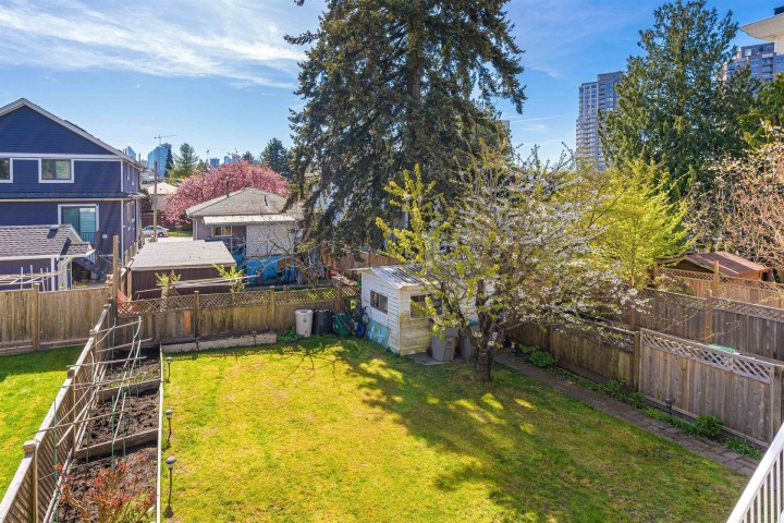 Photo 22 at 5174 Aberdeen Street, Collingwood VE, Vancouver East