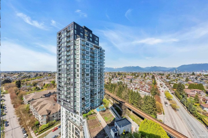 Photo 6 at 2104 - 5515 Boundary Road, Collingwood VE, Vancouver East