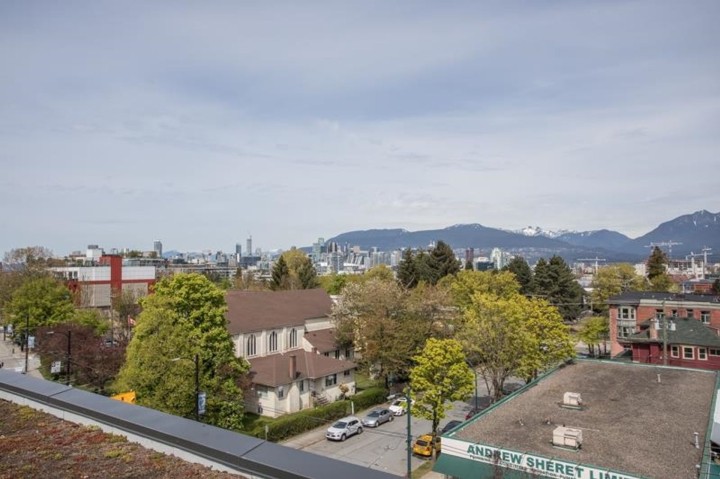Photo 10 at 210 - 2520 Guelph Street, Mount Pleasant VE, Vancouver East