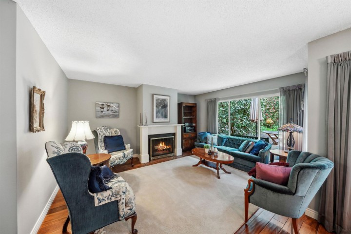 Photo 3 at 3366 William Avenue, Lynn Valley, North Vancouver