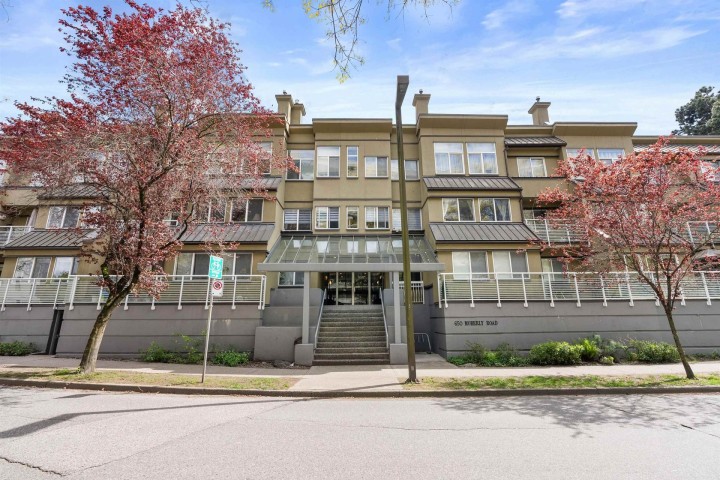 Photo 1 at 104 - 650 Moberly Road, False Creek, Vancouver West