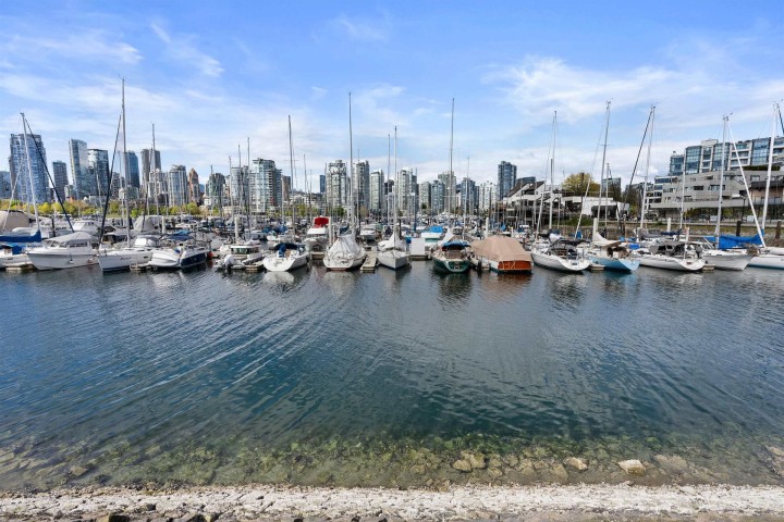 Photo 24 at 104 - 650 Moberly Road, False Creek, Vancouver West