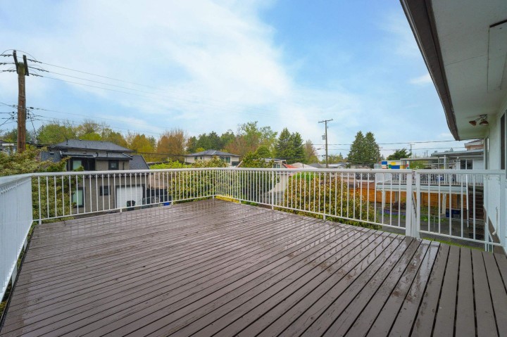 Photo 13 at 6081 Sherbrooke Street, Knight, Vancouver East