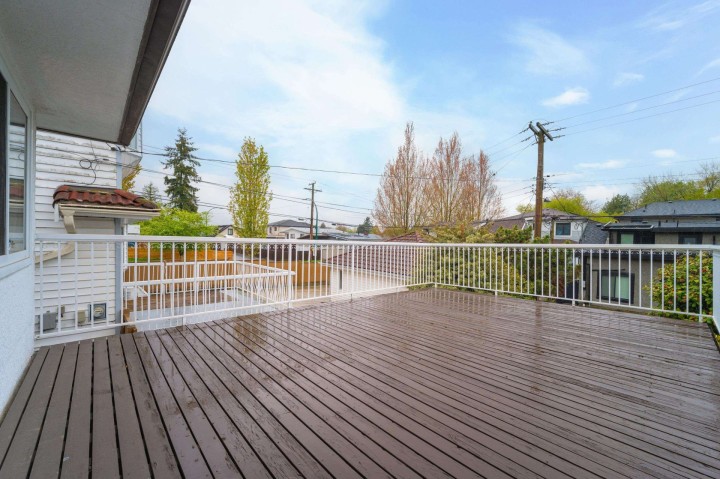 Photo 14 at 6081 Sherbrooke Street, Knight, Vancouver East