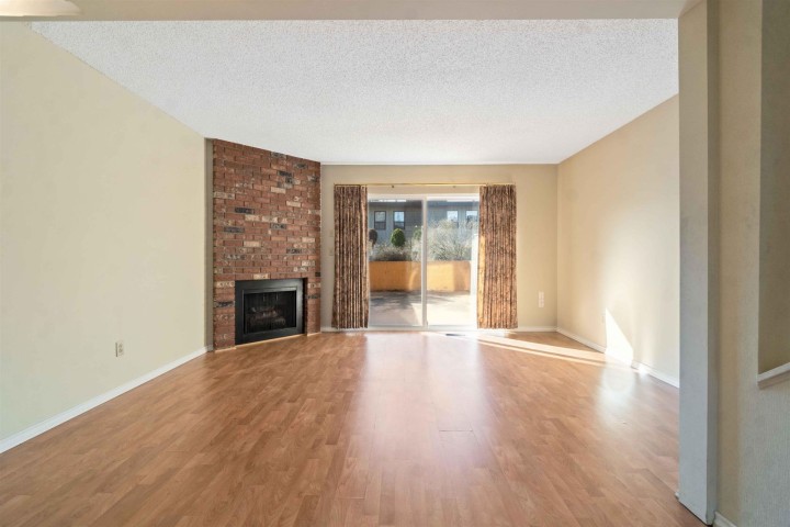 Photo 3 at 2 - 3150 E 58th Avenue, Champlain Heights, Vancouver East
