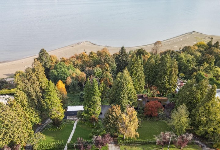 Photo 4 at 4769 Belmont Avenue, Point Grey, Vancouver West