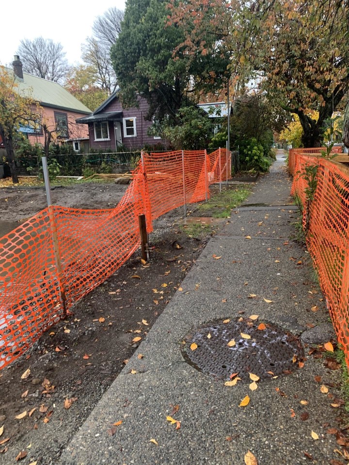 Photo 4 at 739 Vernon Drive, Strathcona, Vancouver East