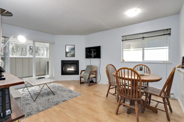 Photo 6 at 8 - 3250 W 4th Avenue, Kitsilano, Vancouver West