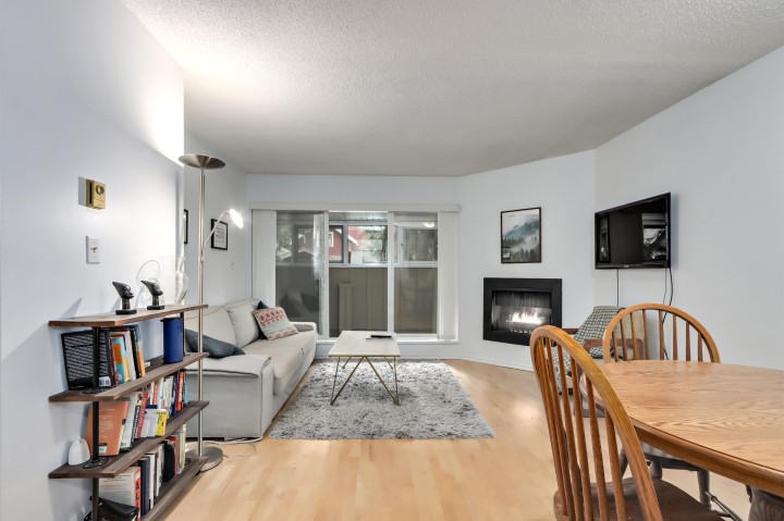 Photo 5 at 8 - 3250 W 4th Avenue, Kitsilano, Vancouver West