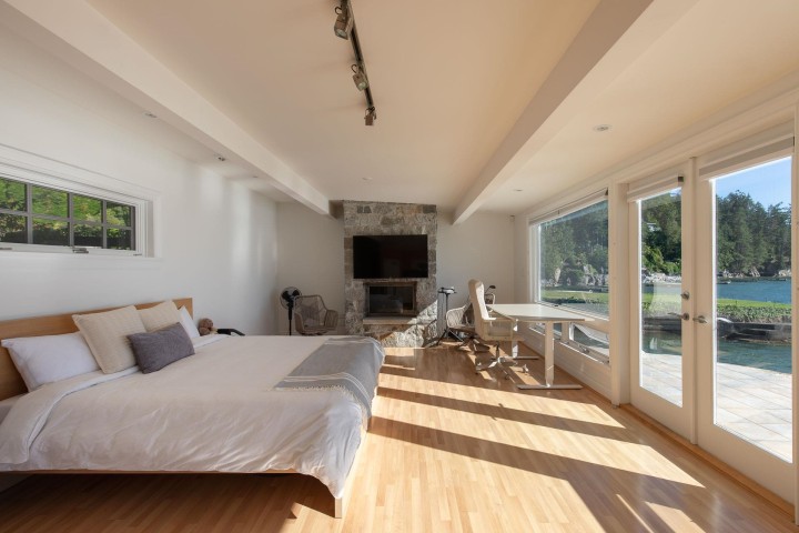 Photo 23 at 5240 Marine Drive, Caulfeild, West Vancouver