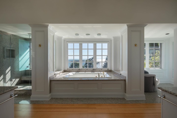 Photo 18 at 5240 Marine Drive, Caulfeild, West Vancouver