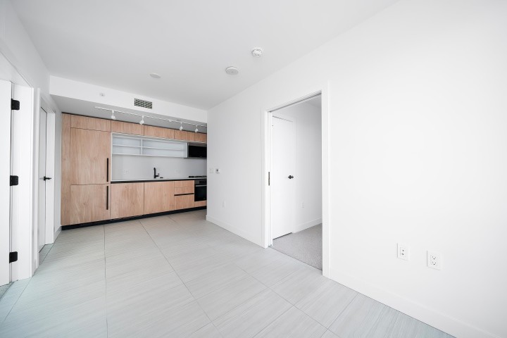 Photo 7 at 1009 - 5058 Joyce Street, Collingwood VE, Vancouver East