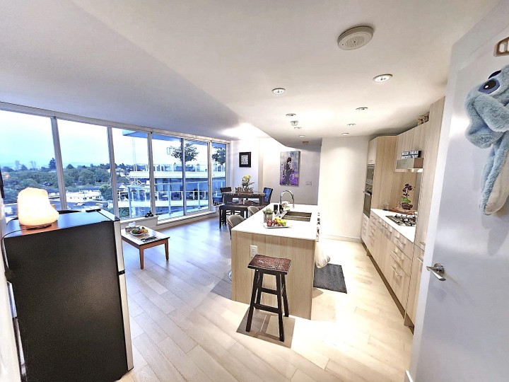 Photo 2 at 809 - 4638 Gladstone Street, Victoria VE, Vancouver East