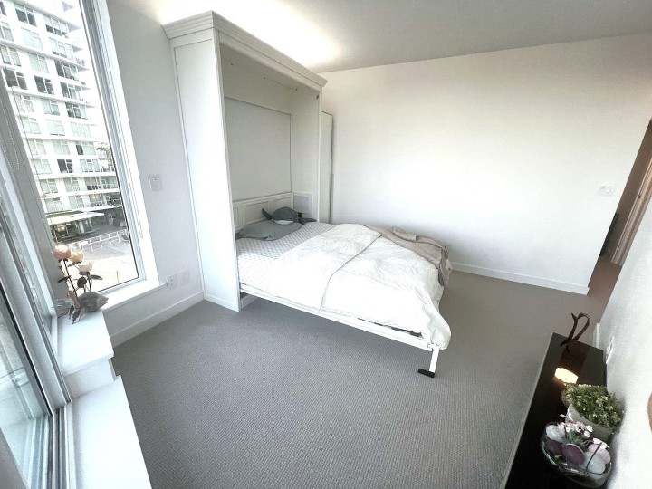 Photo 7 at 809 - 4638 Gladstone Street, Victoria VE, Vancouver East