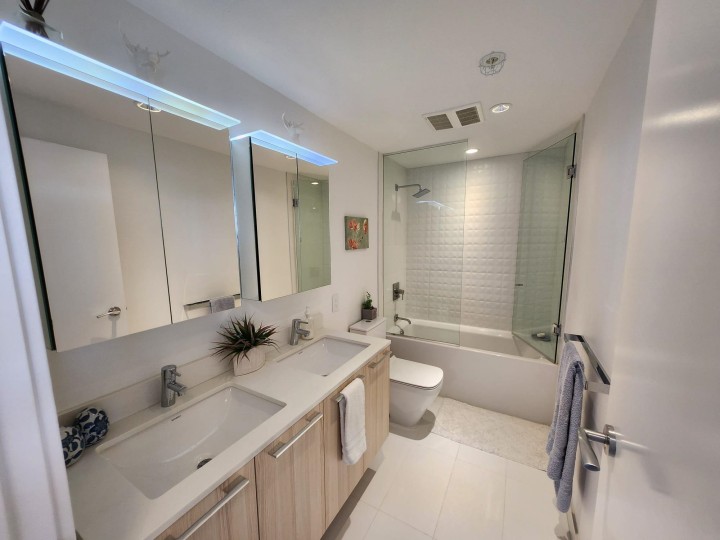 Photo 14 at 809 - 4638 Gladstone Street, Victoria VE, Vancouver East
