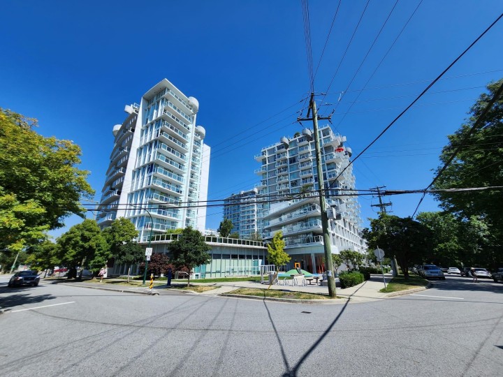 Photo 37 at 809 - 4638 Gladstone Street, Victoria VE, Vancouver East