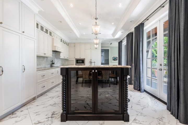 Photo 16 at 738 W 54th Avenue, South Cambie, Vancouver West