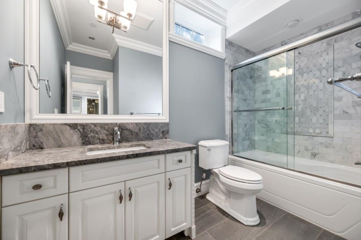 Photo 9 at 738 W 54th Avenue, South Cambie, Vancouver West