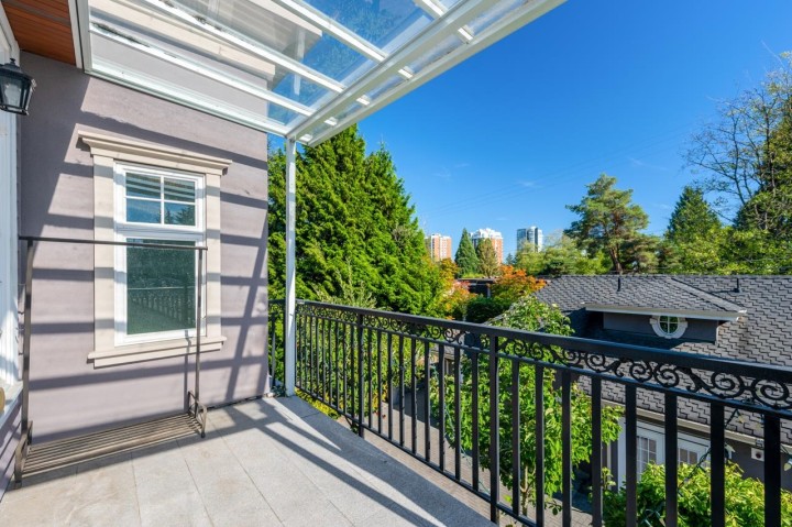 Photo 24 at 738 W 54th Avenue, South Cambie, Vancouver West