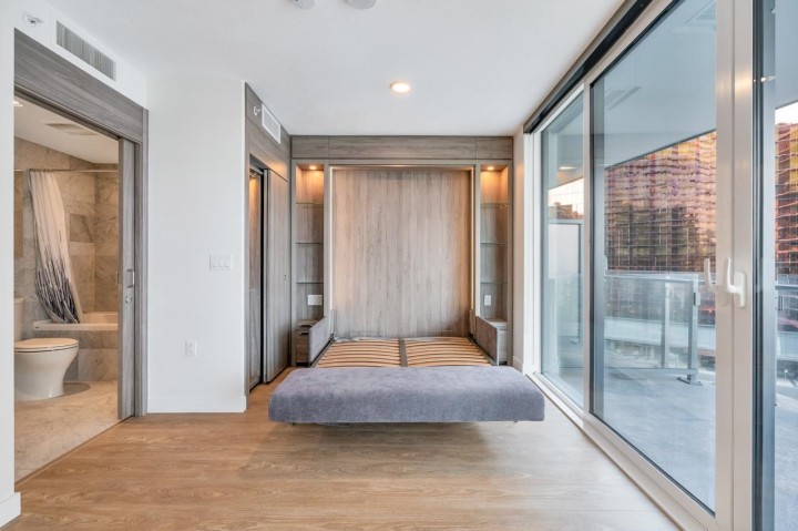 Photo 8 at 612 - 89 Nelson Street, Yaletown, Vancouver West