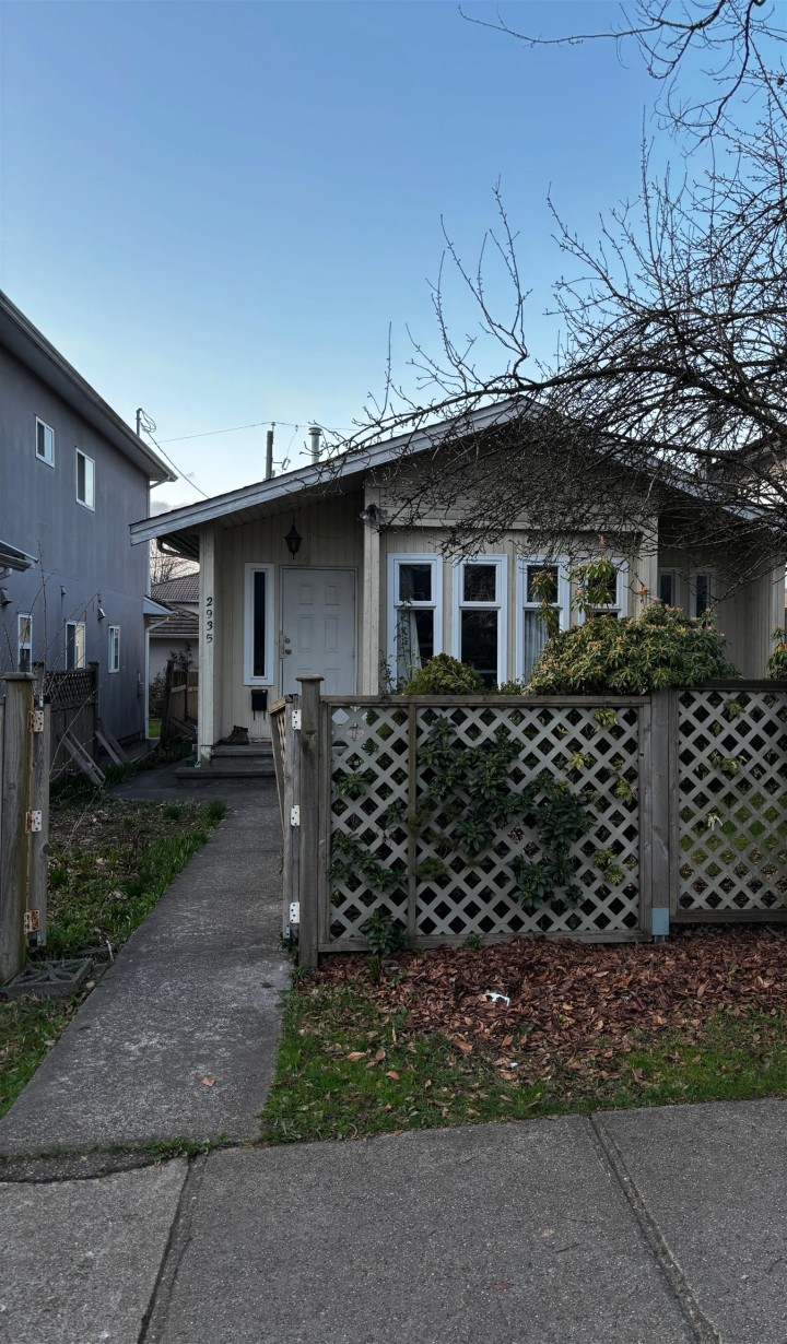 Photo 1 at 2935 E 29th Avenue, Renfrew Heights, Vancouver East
