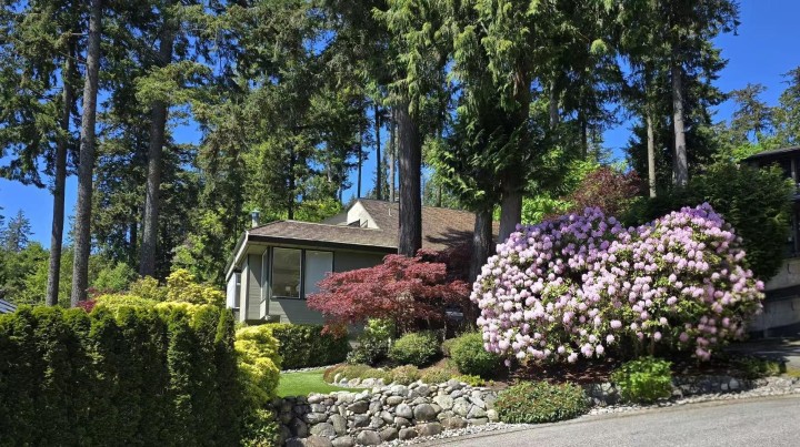 Photo 1 at 4635 Caulfeild Drive, Caulfeild, West Vancouver