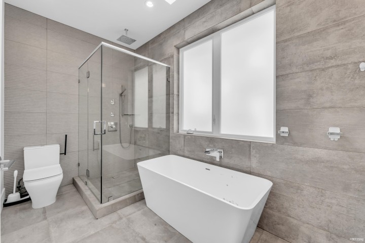 Photo 24 at 2205 Palmerston Avenue, Queens, West Vancouver