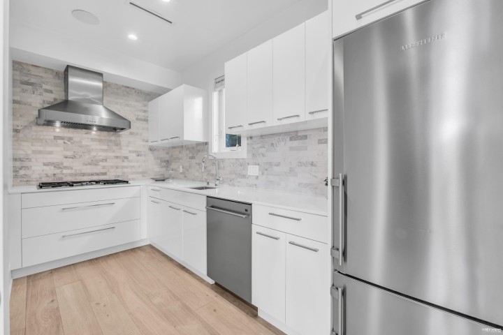 Photo 15 at 2205 Palmerston Avenue, Queens, West Vancouver