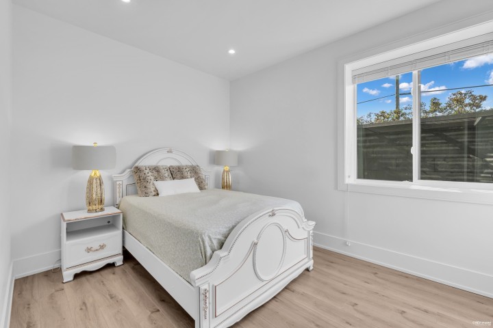 Photo 35 at 2205 Palmerston Avenue, Queens, West Vancouver