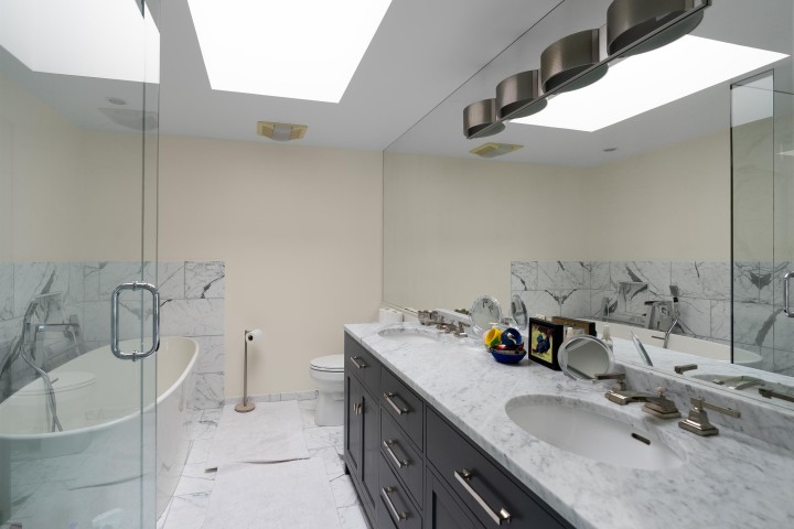 Photo 13 at 1596 Island Park Walk, False Creek, Vancouver West