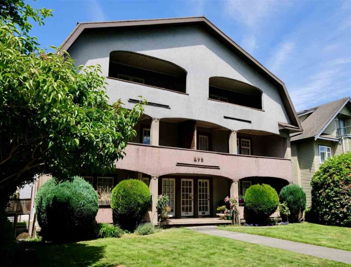 Photo 3 at 875 W 14th Avenue, Fairview VW, Vancouver West