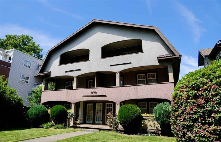 Photo 1 at 875 W 14th Avenue, Fairview VW, Vancouver West