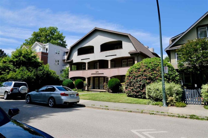 Photo 4 at 875 W 14th Avenue, Fairview VW, Vancouver West