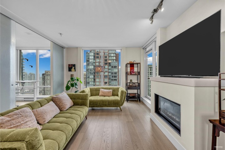 Photo 7 at 2002 - 565 Smithe Street, Downtown VW, Vancouver West