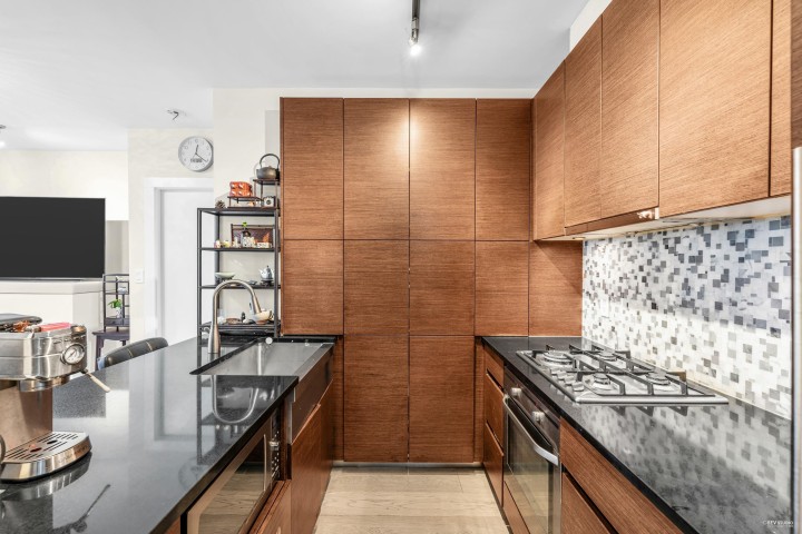 Photo 9 at 2002 - 565 Smithe Street, Downtown VW, Vancouver West