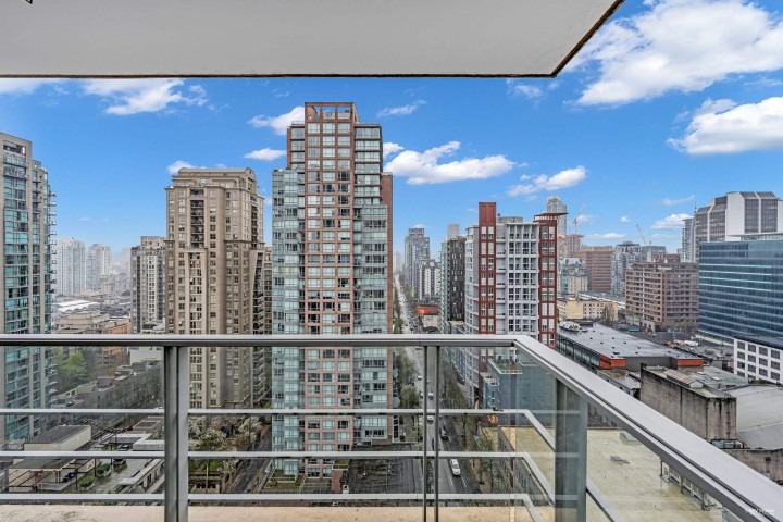 Photo 24 at 2002 - 565 Smithe Street, Downtown VW, Vancouver West