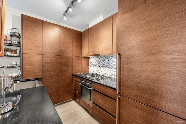 Photo 10 at 2002 - 565 Smithe Street, Downtown VW, Vancouver West