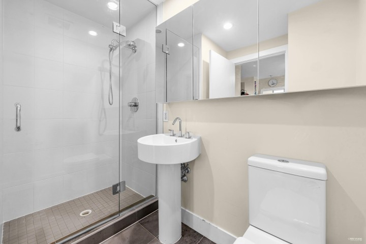 Photo 18 at 2002 - 565 Smithe Street, Downtown VW, Vancouver West