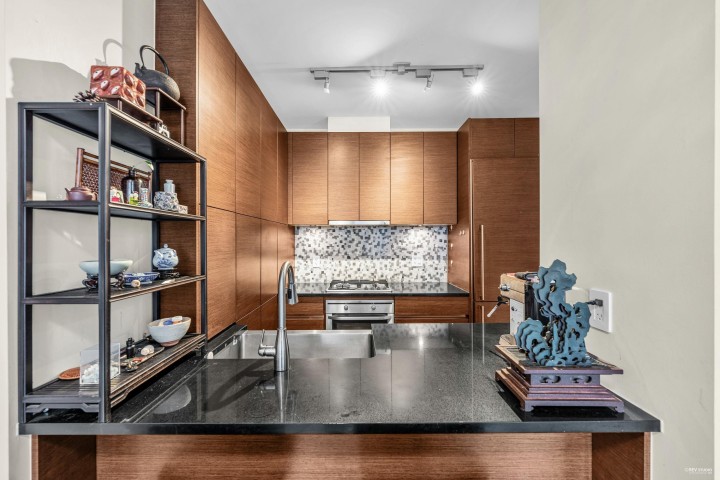 Photo 11 at 2002 - 565 Smithe Street, Downtown VW, Vancouver West