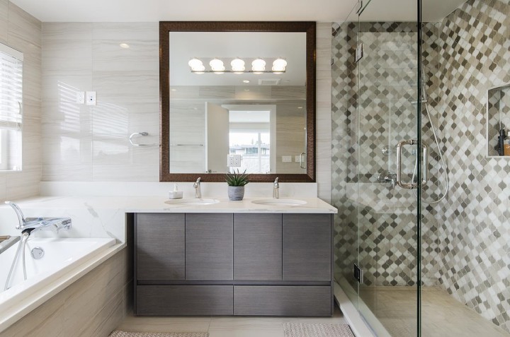 Photo 23 at 2010 Queens Avenue, Queens, West Vancouver