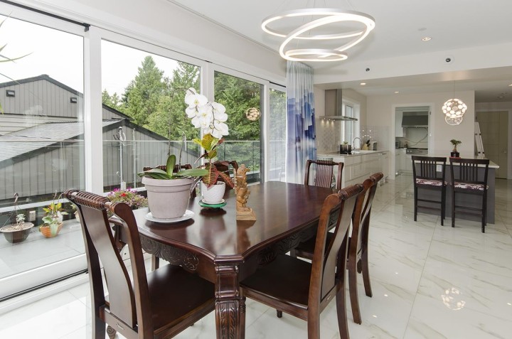 Photo 7 at 2010 Queens Avenue, Queens, West Vancouver