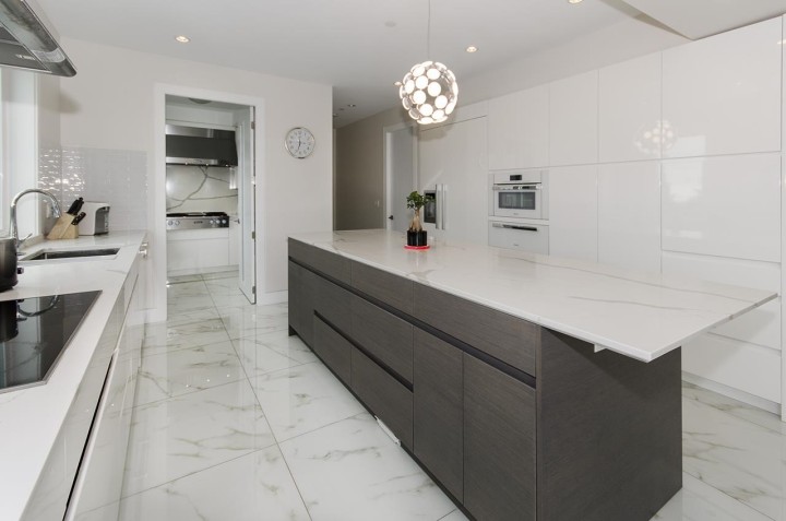 Photo 10 at 2010 Queens Avenue, Queens, West Vancouver