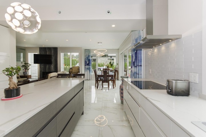 Photo 14 at 2010 Queens Avenue, Queens, West Vancouver