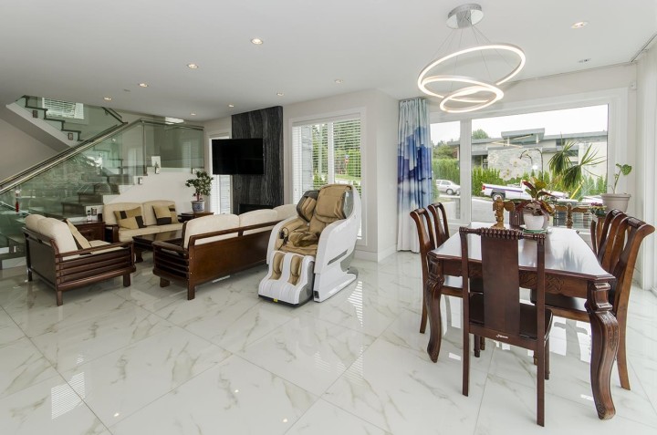 Photo 15 at 2010 Queens Avenue, Queens, West Vancouver