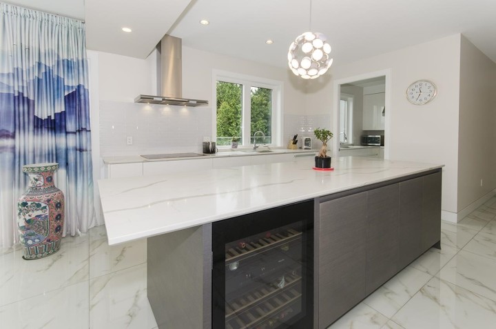 Photo 11 at 2010 Queens Avenue, Queens, West Vancouver