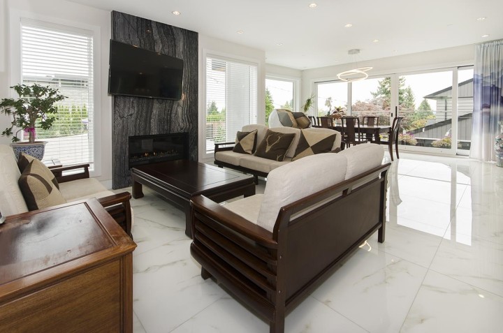 Photo 4 at 2010 Queens Avenue, Queens, West Vancouver