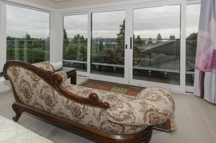 Photo 21 at 2010 Queens Avenue, Queens, West Vancouver