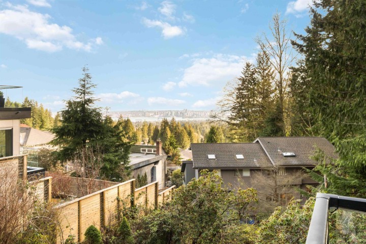 Photo 31 at 5189 Madeira Court, Canyon Heights NV, North Vancouver